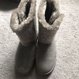 grey boots